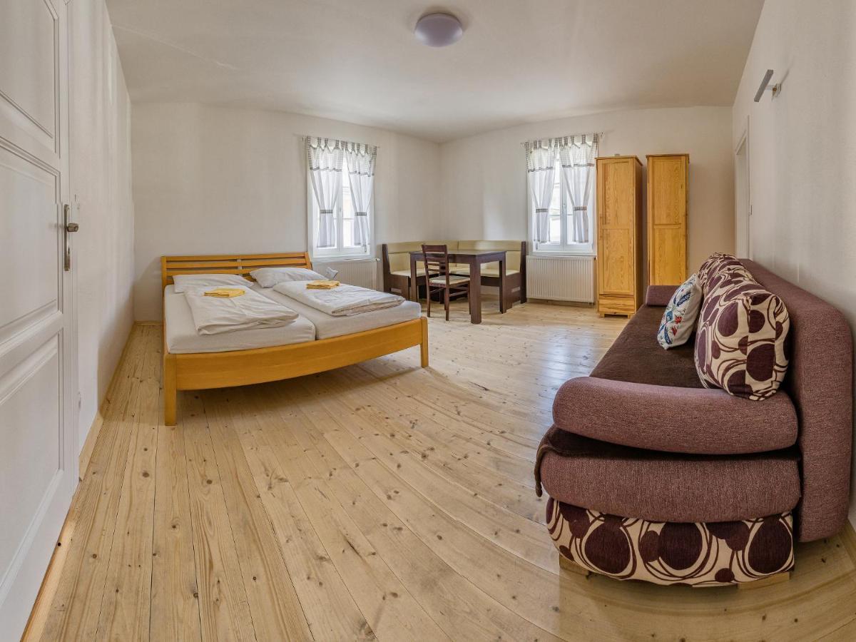 Hostal Svajciarsky Dom Vysoké Tatry Exterior foto