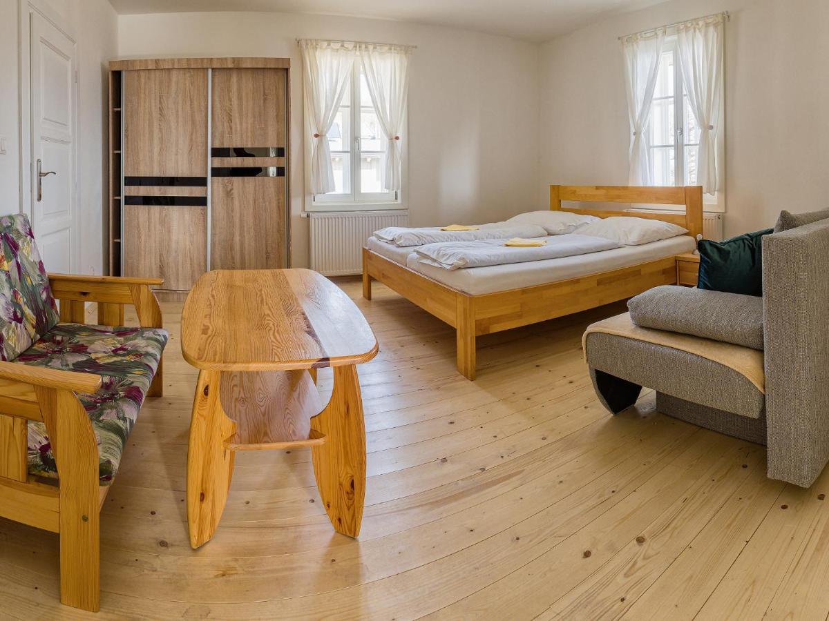 Hostal Svajciarsky Dom Vysoké Tatry Exterior foto