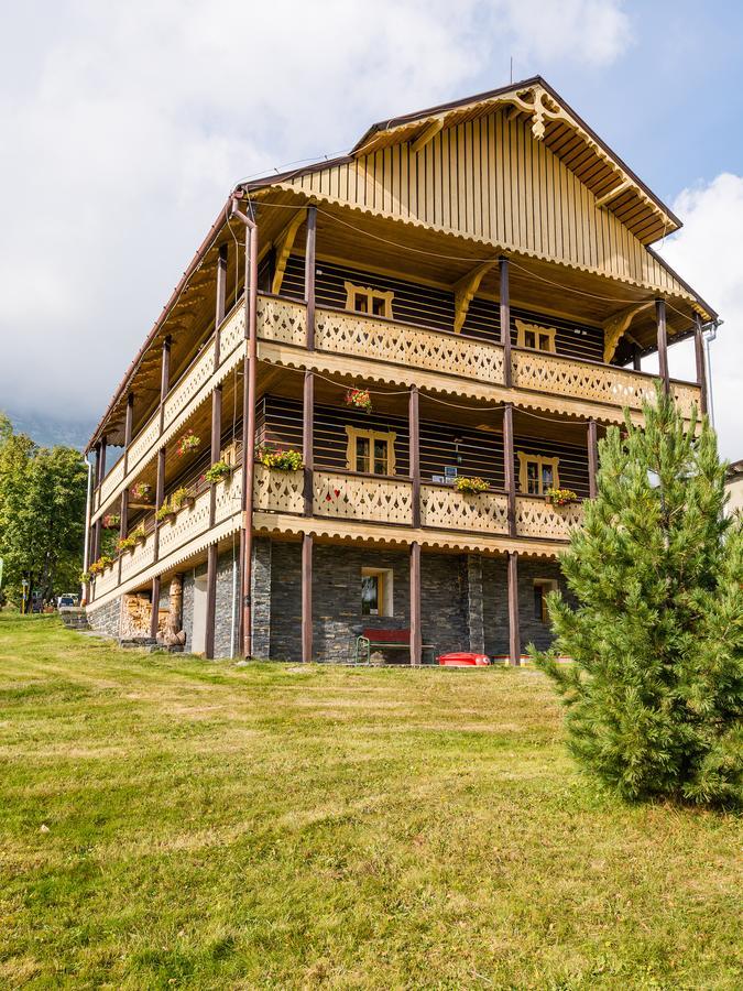Hostal Svajciarsky Dom Vysoké Tatry Exterior foto