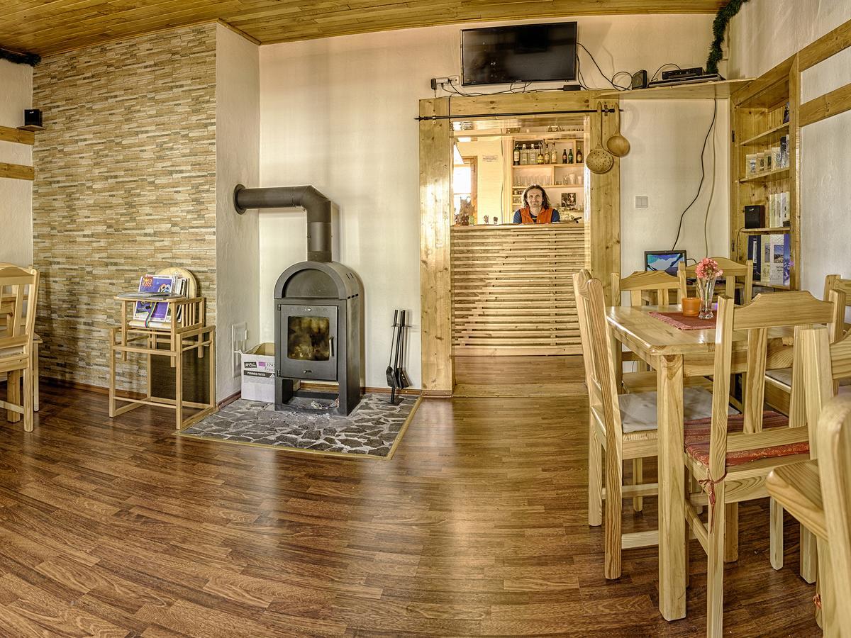 Hostal Svajciarsky Dom Vysoké Tatry Exterior foto